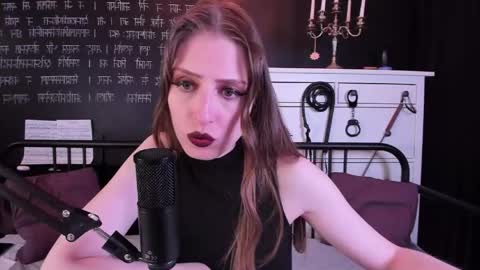 Snapshot of mistress_marlene chatting on May 16, 7:38 am Mistress Marlene online show from May 16, 7:38 am