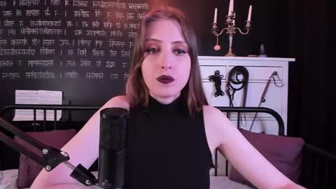 Snapshot of mistress_marlene chatting on May 23, 8:18 am Mistress Marlene online show from May 23, 8:18 am