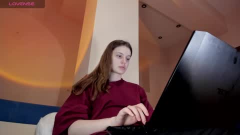 mistresselizy online show from April 2, 1:47 am