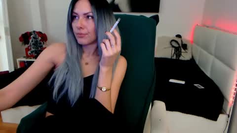 MistressEvelyn  online show from December 22, 5:56 am