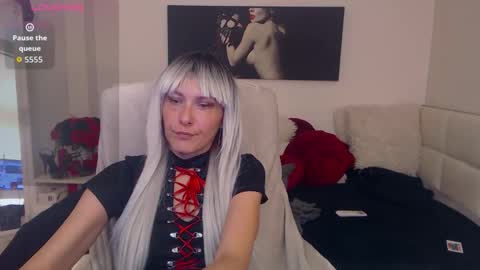 MistressEvelyn  online show from October 20, 5:41 am