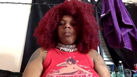 Snapshot of mistressmystii chatting on February 23, 5:38 am Mistress Mystii online show from February 23, 5:38 am