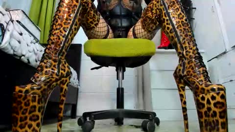 Tiffany online show from March 12, 11:22 pm