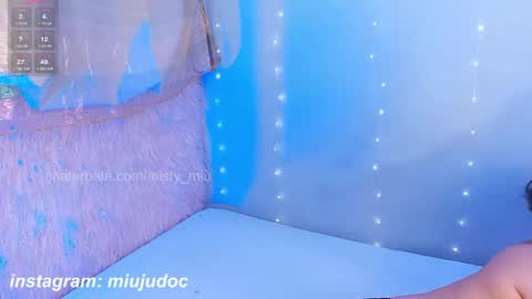 Snapshot of misty_miu chatting on May 24, 6:07 am Misty online show from May 24, 6:07 am