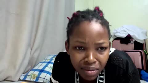 Snapshot of misty_shee chatting on April 29, 10:19 am misty_shee online show from April 29, 10:19 am