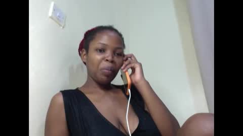 Snapshot of misty_shee chatting on April 30, 10:10 am misty_shee online show from April 30, 10:10 am