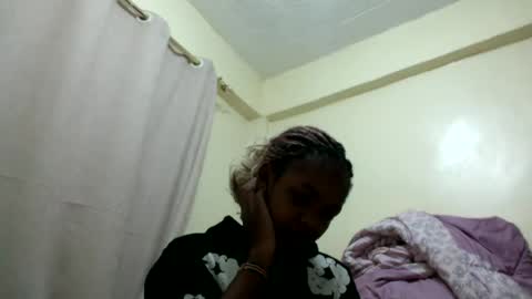 Snapshot of misty_shee chatting on July 7, 7:18 pm misty_shee online show from July 7, 7:18 pm