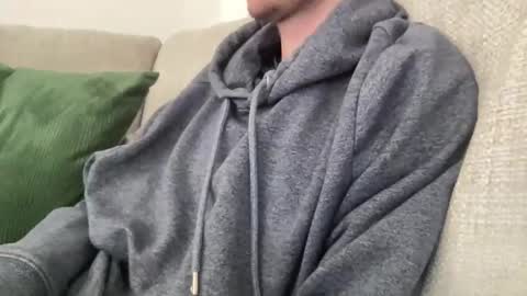 Snapshot of mitchellw7752 chatting on April 8, 10:48 am mitchellw7752 online show from April 8, 10:48 am