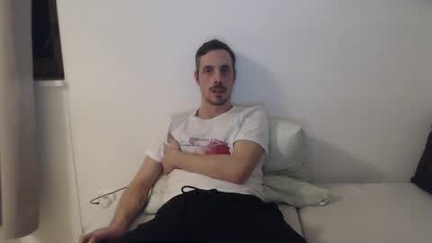 Snapshot of mitsch01 chatting on December 23, 10:01 pm Mitsch online show from December 23, 10:01 pm