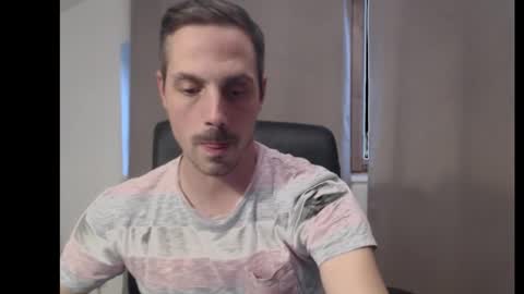 Snapshot of mitsch01 chatting on October 5, 1:53 pm Mitsch online show from October 5, 1:53 pm