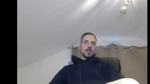 Snapshot of mitsch01 chatting on November 29, 1:36 pm Mitsch online show from November 29, 1:36 pm