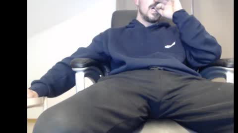 Snapshot of mitsch01 chatting on December 5, 2:03 pm Mitsch online show from December 5, 2:03 pm