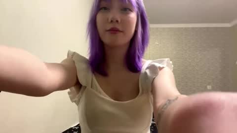 Mila online show from October 18, 1:56 pm