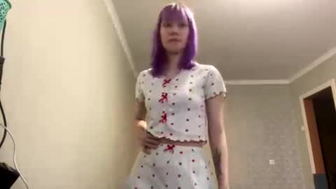 Mila online show from October 19, 8:59 am