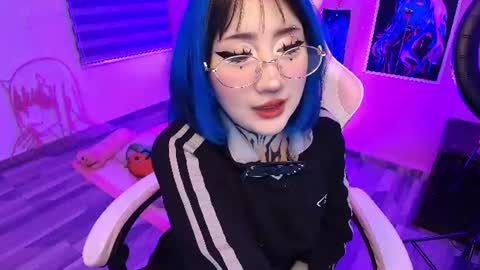 Snapshot of miwaviolet chatting on August 2, 2:54 am Miwa Violet online show from August 2, 2:54 am