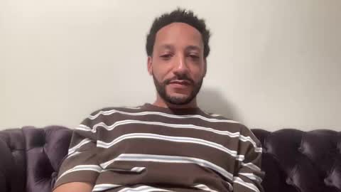 Snapshot of mixedmandingo313 chatting on June 8, 5:24 pm Devin Mandingo online show from June 8, 5:24 pm