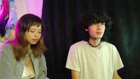 Naomi and Nekorii online show from April 14, 2:06 am
