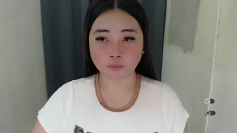 Snapshot of miya_licious chatting on December 21, 1:53 pm cassie marie online show from December 21, 1:53 pm