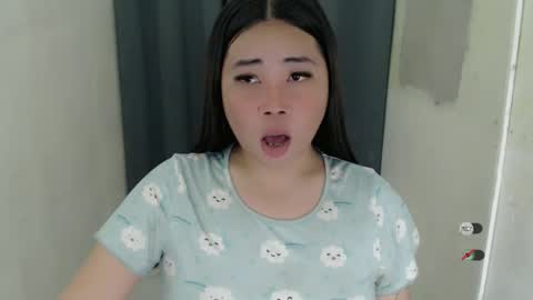 Snapshot of miya_licious chatting on December 22, 8:03 pm cassie marie online show from December 22, 8:03 pm