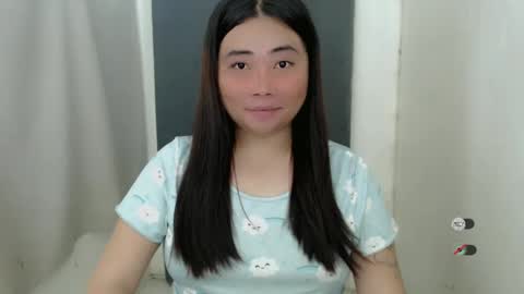 Snapshot of miya_licious chatting on January 15, 3:39 pm cassie marie online show from January 15, 3:39 pm