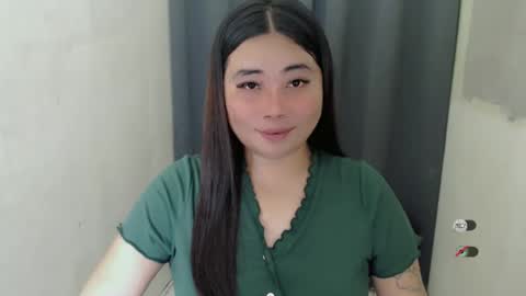 Snapshot of miya_licious chatting on February 8, 4:04 pm cassie marie online show from February 8, 4:04 pm