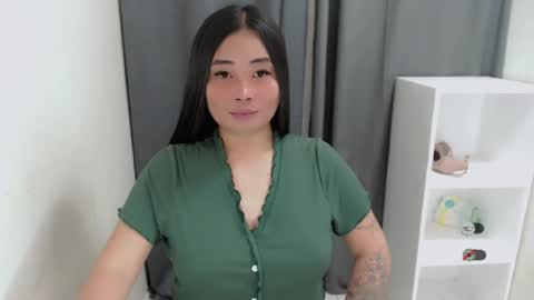 Snapshot of miya_licious chatting on July 21, 7:22 am cassie marie online show from July 21, 7:22 am