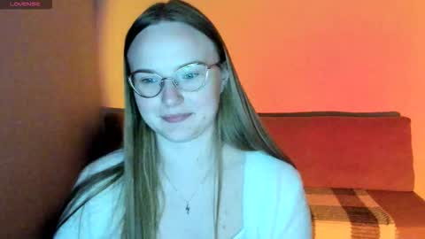 Miya online show from September 27, 3:39 pm