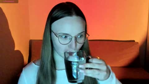 Miya online show from December 14, 6:45 pm