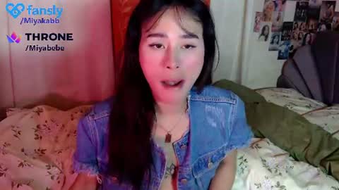 Snapshot of miyakabebe chatting on July 1, 9:11 am Miyakabebe online show from July 1, 9:11 am