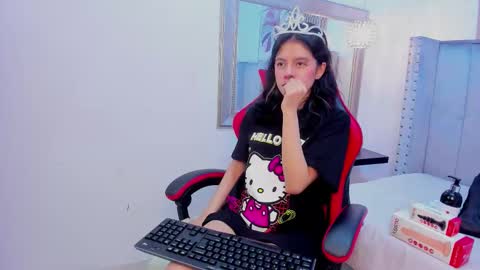 Snapshot of miyu_komori chatting on March 1, 1:02 pm miyu_komori online show from March 1, 1:02 pm