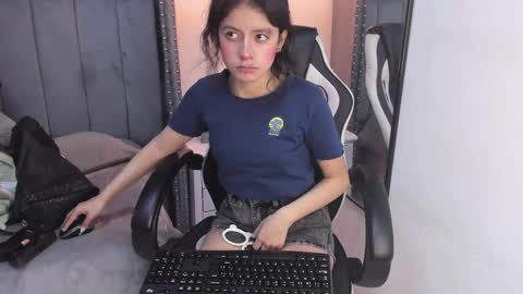 Snapshot of miyu_komori chatting on March 3, 12:55 pm miyu_komori online show from March 3, 12:55 pm