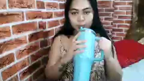 Cutiepie online show from March 11, 12:22 pm