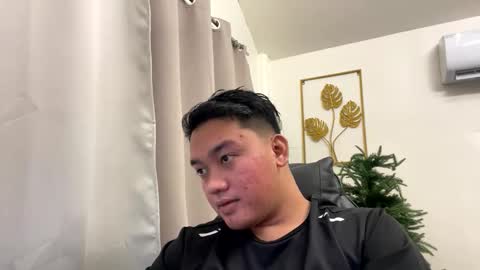 Snapshot of mj_xx7828 chatting on December 3, 12:03 pm Michole Jay online show from December 3, 12:03 pm