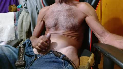 Snapshot of mjmadurengue chatting on December 23, 6:27 pm Mario jose online show from December 23, 6:27 pm