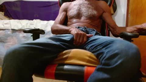 Snapshot of mjmadurengue chatting on January 1, 2:51 am Mario jose online show from January 1, 2:51 am