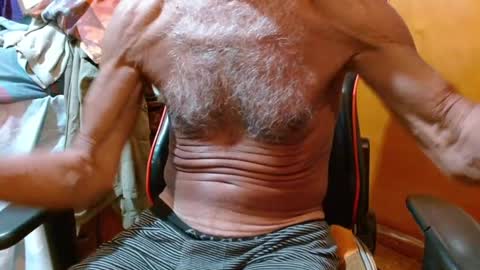 Snapshot of mjmadurengue chatting on January 10, 3:39 am Mario jose online show from January 10, 3:39 am