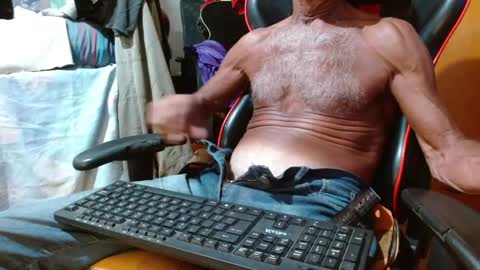 Snapshot of mjmadurengue chatting on January 28, 2:00 am Mario jose online show from January 28, 2:00 am