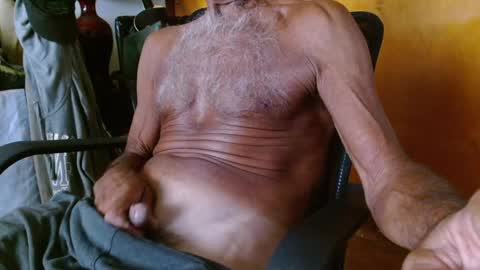 Snapshot of mjmadurengue chatting on February 9, 8:13 pm Mario jose online show from February 9, 8:13 pm