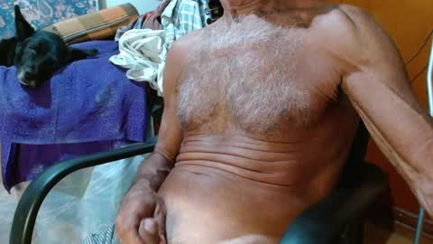 Snapshot of mjmadurengue chatting on March 3, 9:00 am Mario jose online show from March 3, 9:00 am