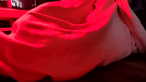 Snapshot of mjmckenz55 chatting on April 23, 10:14 am Daddy720 online show from April 23, 10:14 am