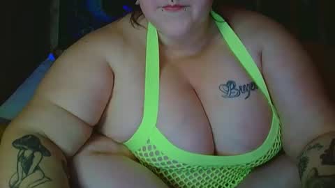 Snapshot of mkittenx chatting on April 16, 9:26 pm mkittenx online show from April 16, 9:26 pm