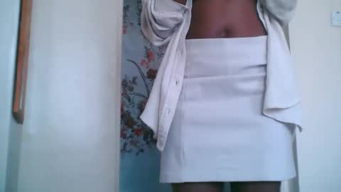 Snapshot of mlle_kali chatting on October 22, 11:32 am Mlle Kali online show from October 22, 11:32 am