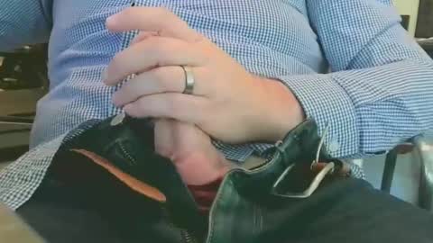 mmfan333 online show from November 17, 7:30 pm