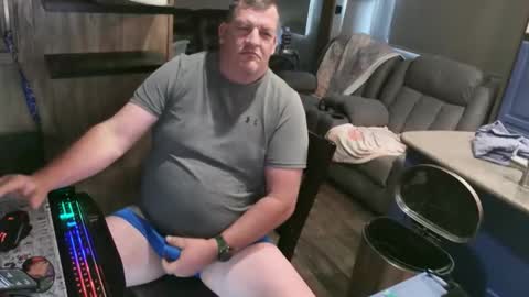 Snapshot of mmmthatsfunnn chatting on May 27, 10:18 pm mmmthatsfunnn online show from May 27, 10:18 pm