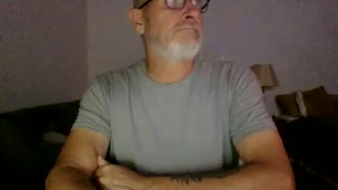 Snapshot of moamale chatting on February 24, 4:21 am moamale online show from February 24, 4:21 am