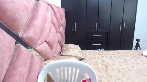 Snapshot of moan_sex1 chatting on April 23, 3:30 am Catalina online show from April 23, 3:30 am