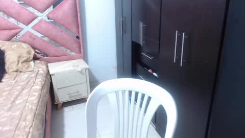 Snapshot of moan_sex1 chatting on May 1, 3:11 am Catalina online show from May 1, 3:11 am
