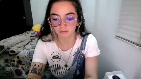 Sam online show from December 16, 1:32 am