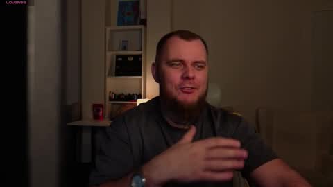 Snapshot of model134 chatting on February 25, 12:48 pm model134 online show from February 25, 12:48 pm