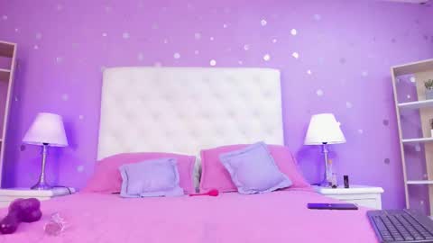 Sophia  online show from January 8, 7:27 pm